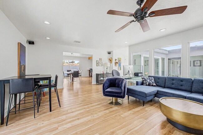 Building Photo - 2800 S Bala Dr