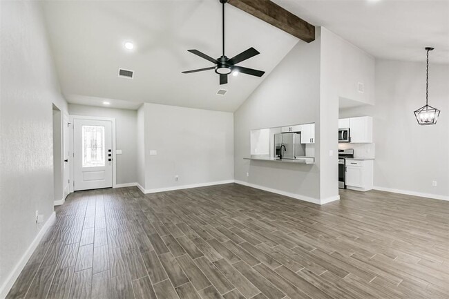 Building Photo - 10615 Prospect Hill Dr
