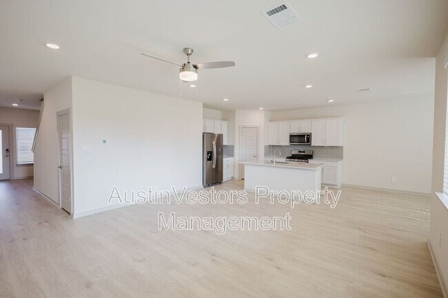 Building Photo - 413 Millbrook Blvd