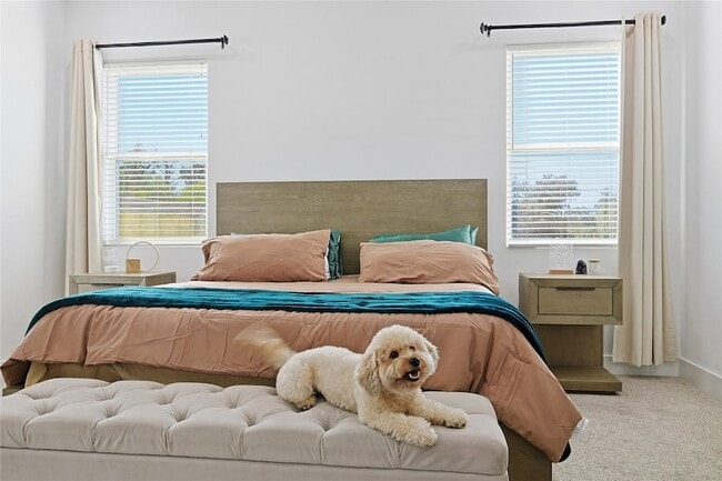 Building Photo - 107 W Whitney St