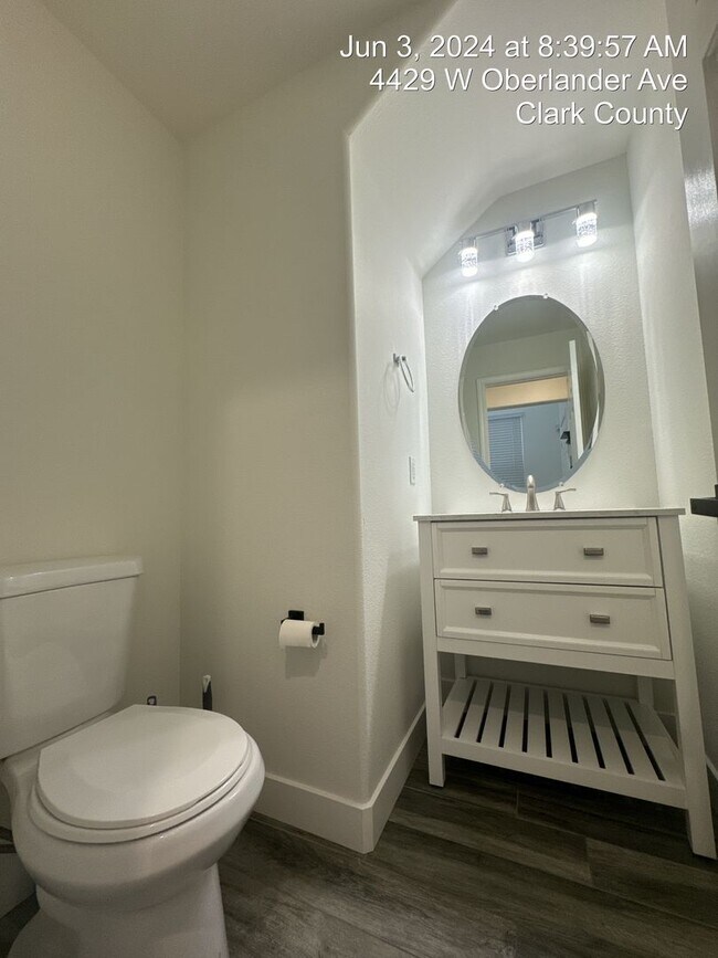 Building Photo - Upgraded 3 Bedroom Home in North Las Vegas...