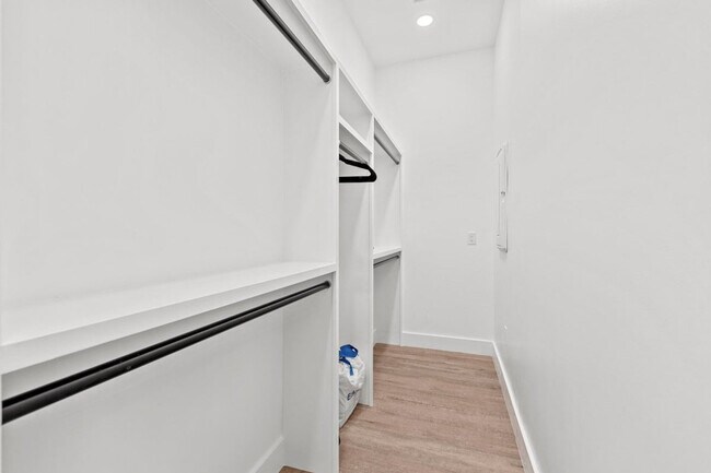 Building Photo - 783 Indian Woman Rd