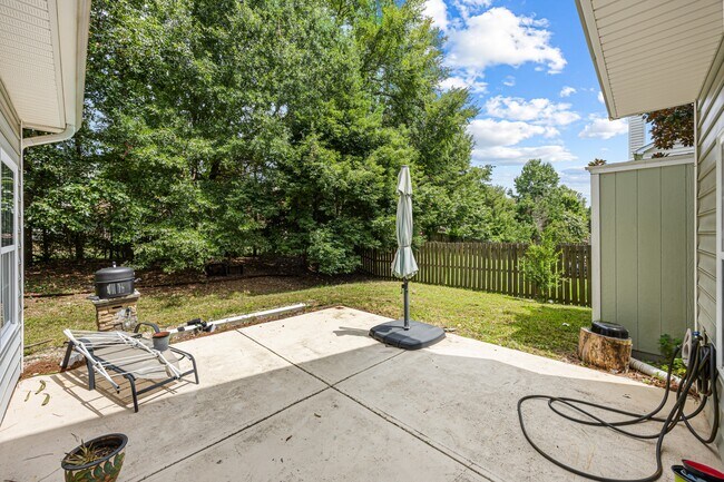 Building Photo - 1903 Dundalk Rd