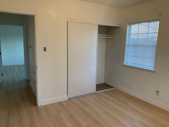 Building Photo - Tian Xiang Xu (IPM2176)