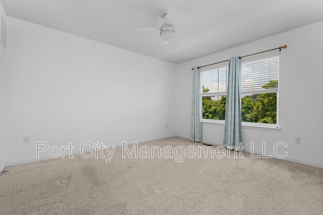 Building Photo - 4322 Roland Heights Ave
