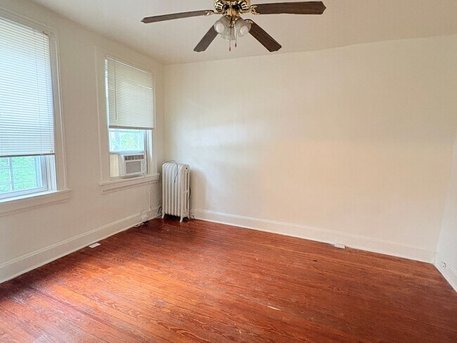 Building Photo - 3209 Guilford Ave