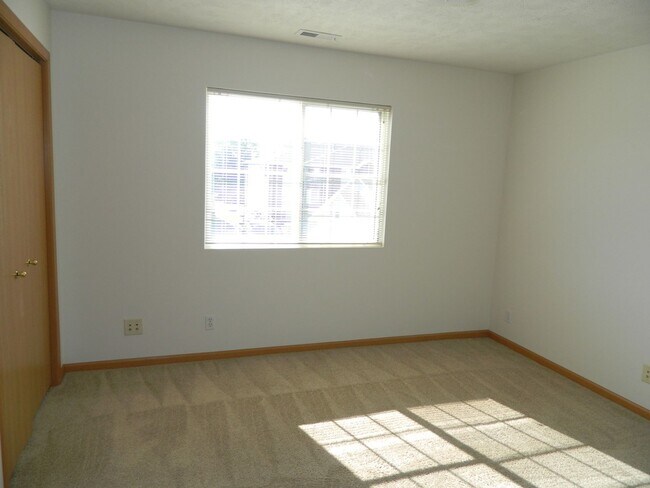 Building Photo - 1606 Grandview Ave