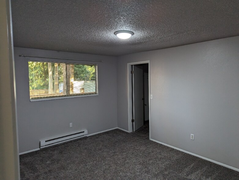 Building Photo - 6905 Holmes Island Rd SE