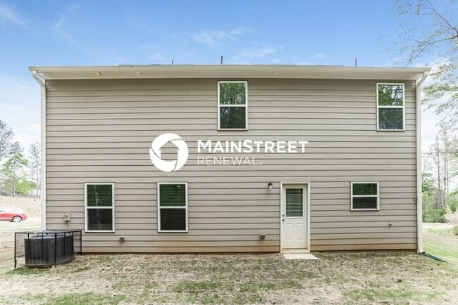 Building Photo - 4 Bedroom Pet-Friendly Home in Covington, GA with Main Street Renewal