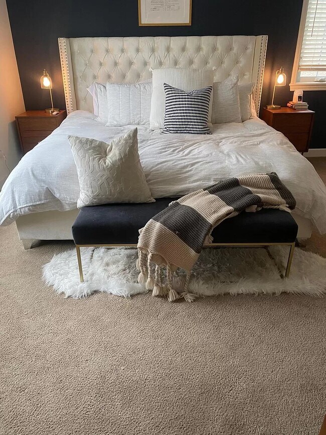 Building Photo - Upton