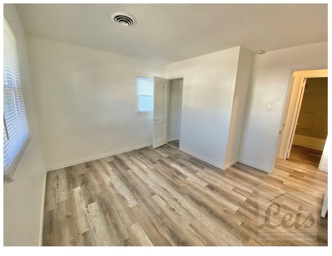 Building Photo - 1107 S Roosevelt Ave