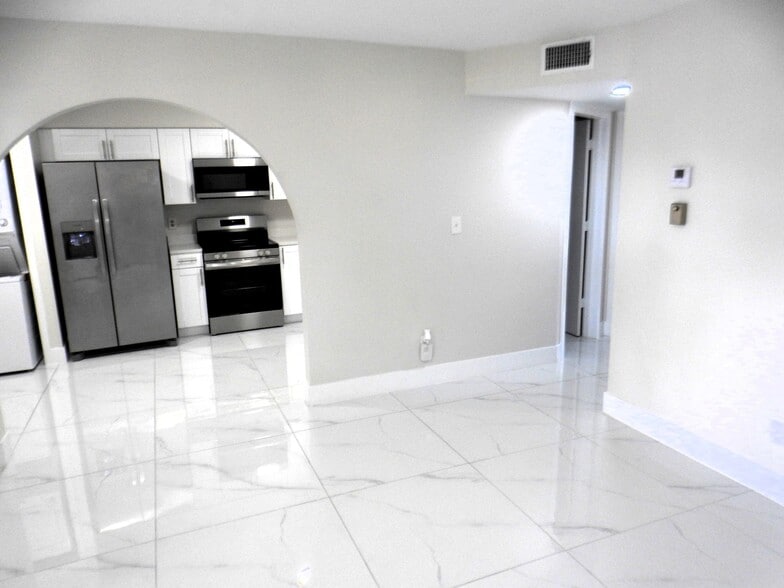 Building Photo - 4773 Orange Grove Blvd