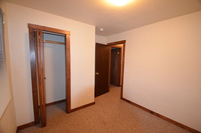 Building Photo - Dogs Negotiable! 25 Minutes from Breckenridge!
