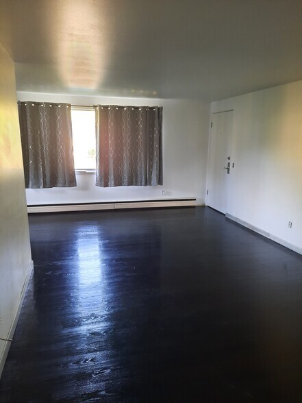 Building Photo - 5830 Balsam Rd