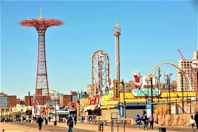 Building Photo - 601 Surf Ave