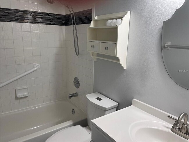 Building Photo - 825 Mary Frank Ct