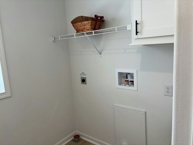 Building Photo - 7300 20th St