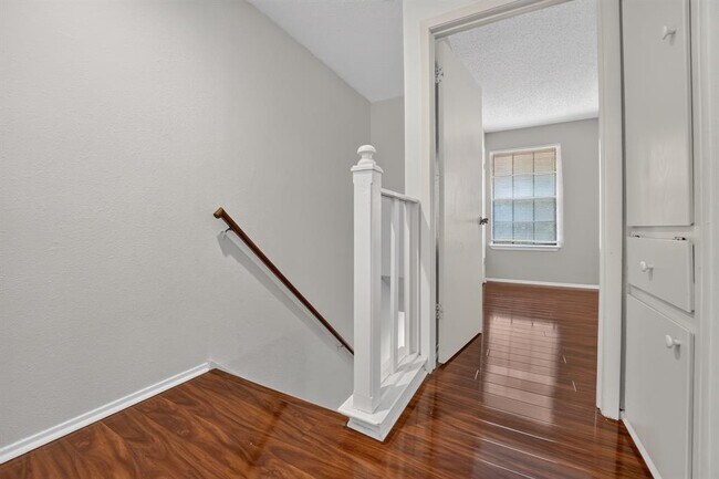 Building Photo - 8400 Jamestown Dr