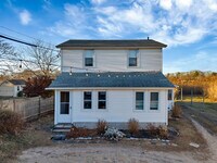 Building Photo - 176 Shore Rd