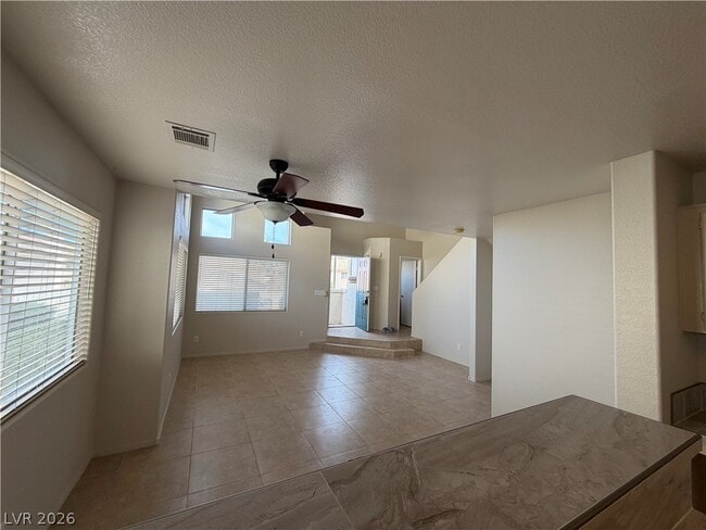 Building Photo - 1020 Allure Dr