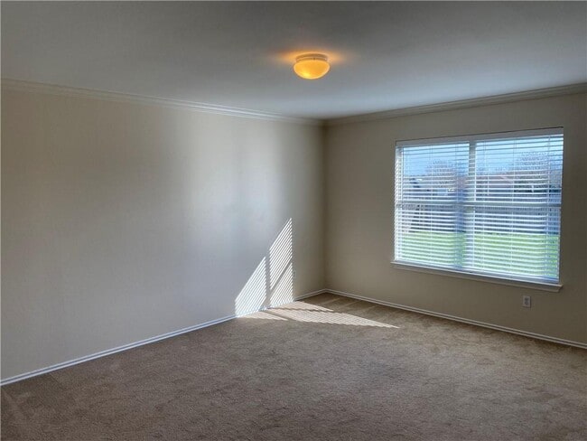Building Photo - 804 Sherry Dr