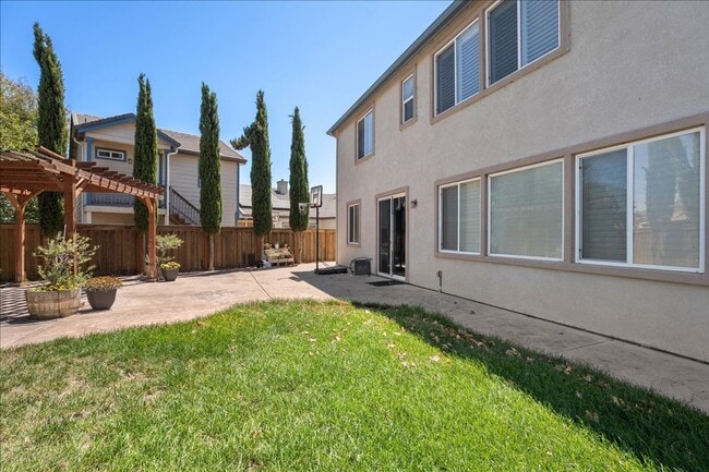 Building Photo - 957 Antiquity Dr