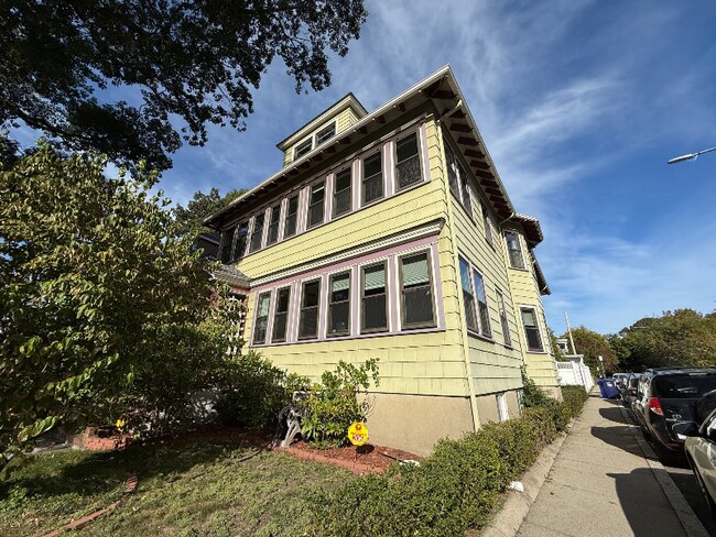 Building Photo - 206 Arborway