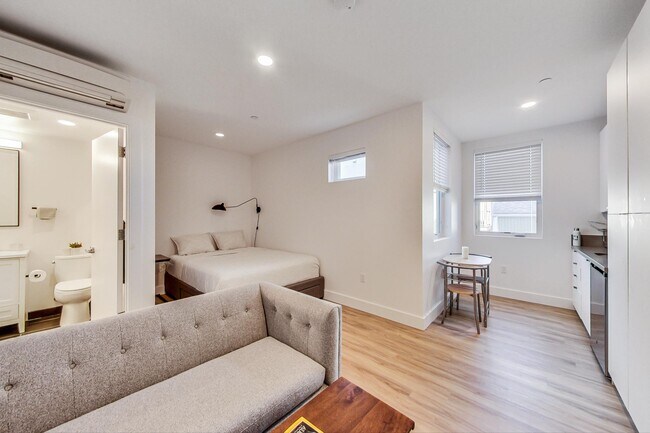 Building Photo - ArtHaus Northgate