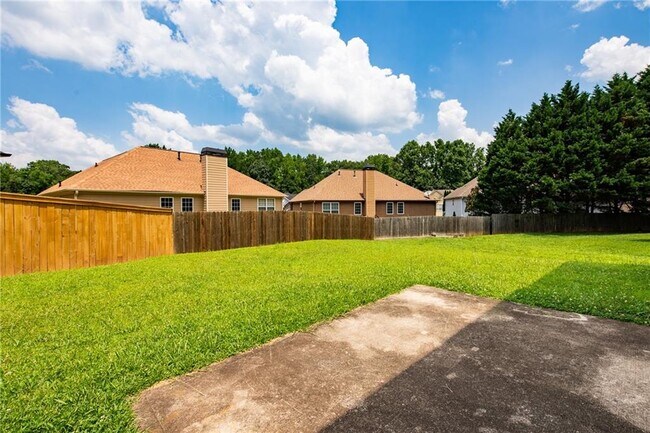 Building Photo - 7702 Parkside Dr