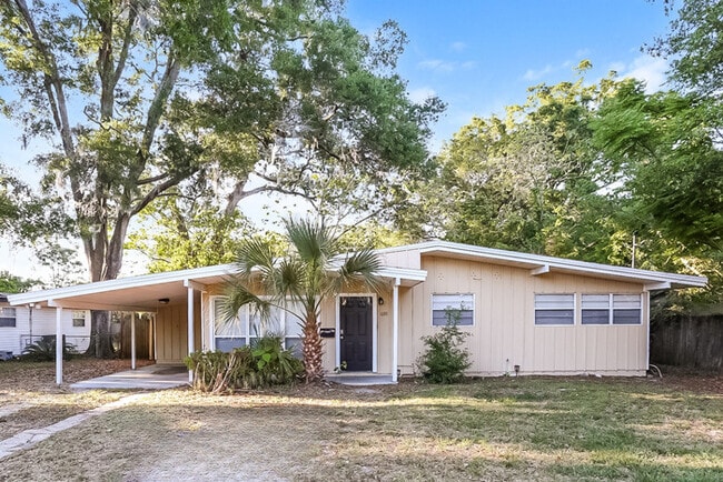 Building Photo - 6311 Sprinkle Dr N