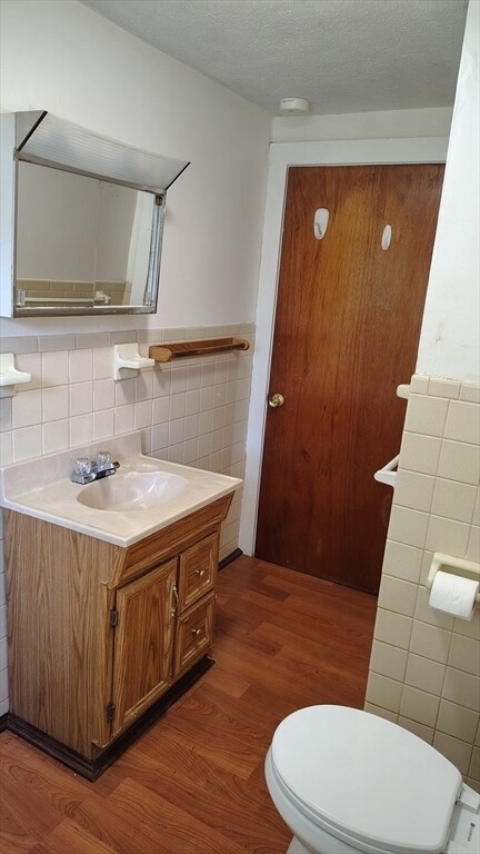 Building Photo - 131 Bates Ave
