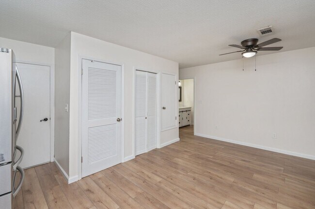Building Photo - Renovated 3 bedroom house in Niceville!
