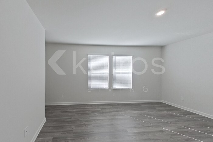 Building Photo - 310 Ironwood Ct