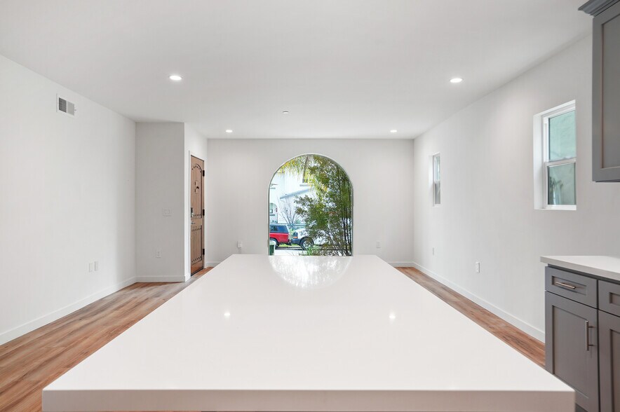 Building Photo - 5187 20th St