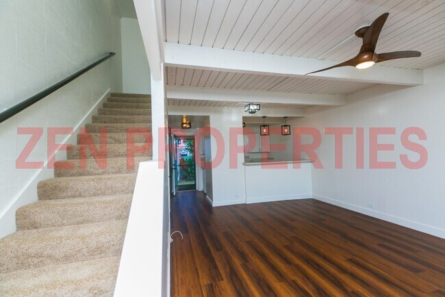 Building Photo - 1379 Hunakai St