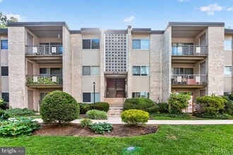 Building Photo - 12207 Braxfield Ct