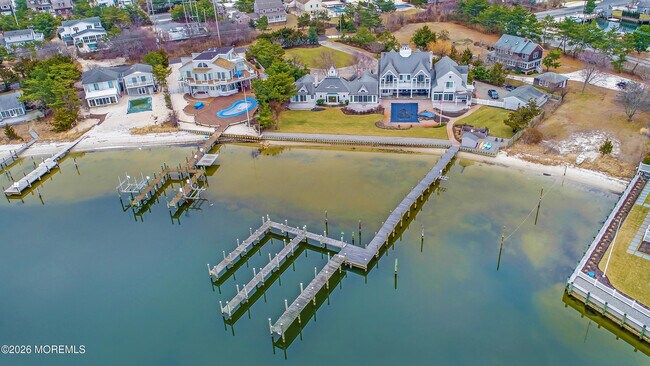 Building Photo - 1552 Runyon Ln