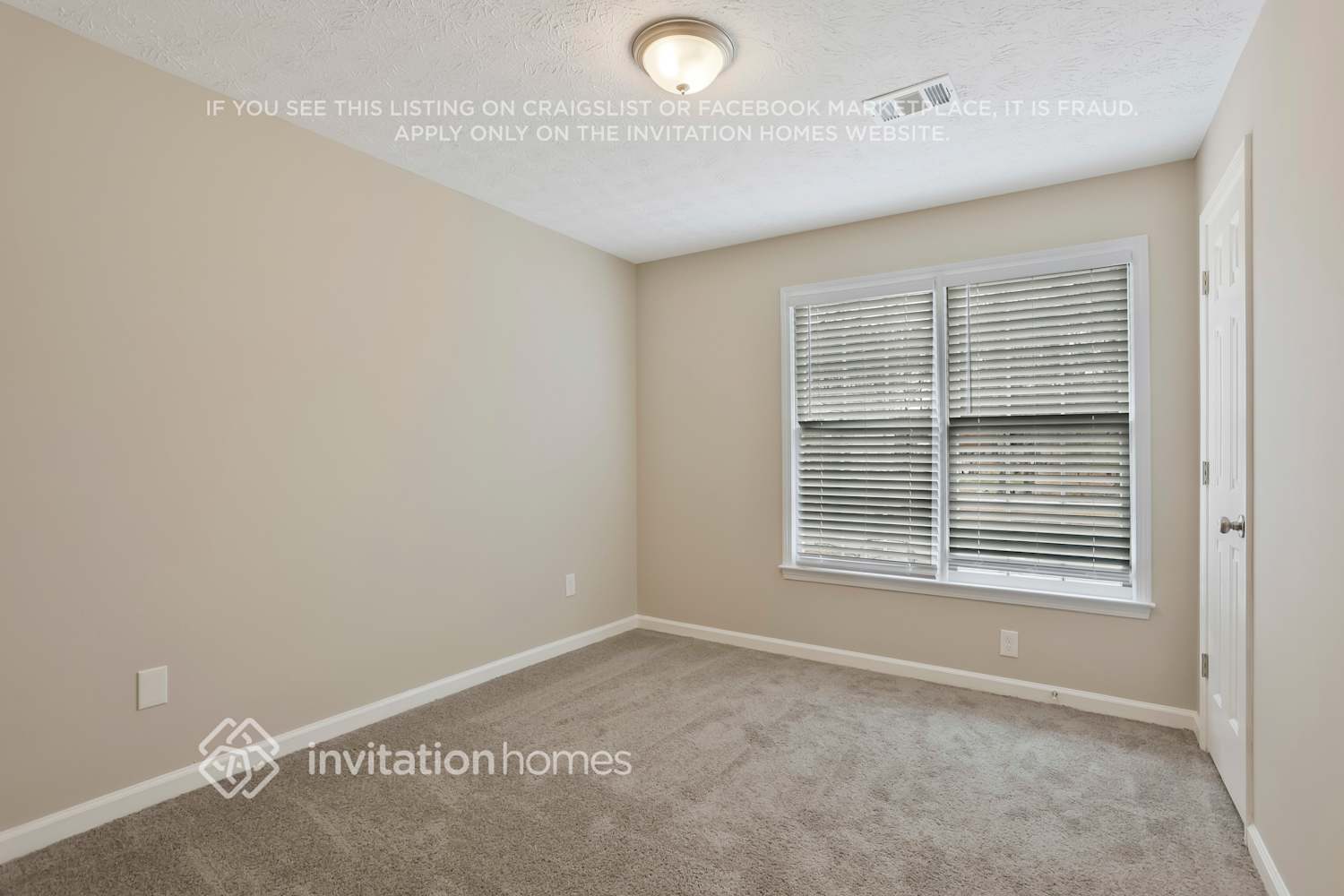 Building Photo - 3391 Longfield Dr SW