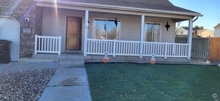Building Photo - 7899 Apache Ln