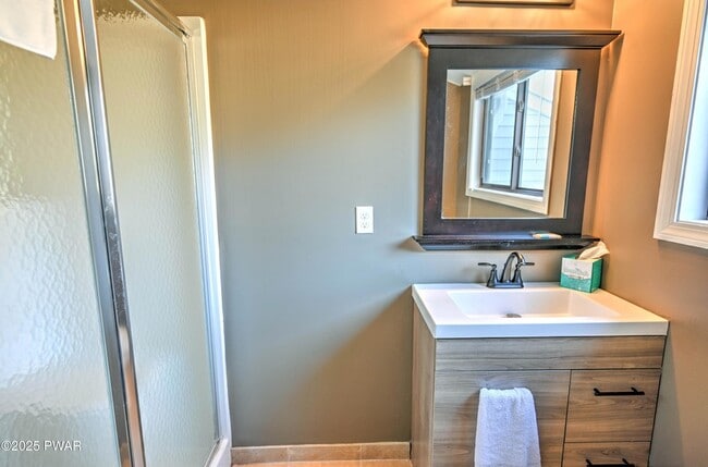 Building Photo - 134 Laurel Hill Dr