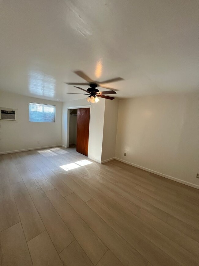 Building Photo - Remodeled 3 Bd/ 1Ba House