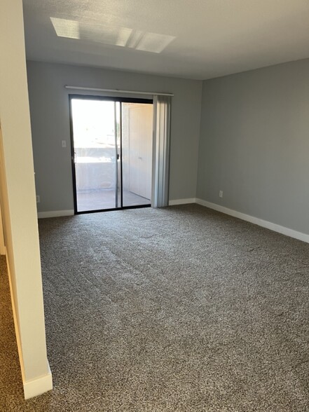 Building Photo - 3131 W Cochise Dr