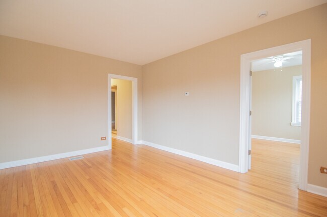 Building Photo - 12123 S Lafayette Ave