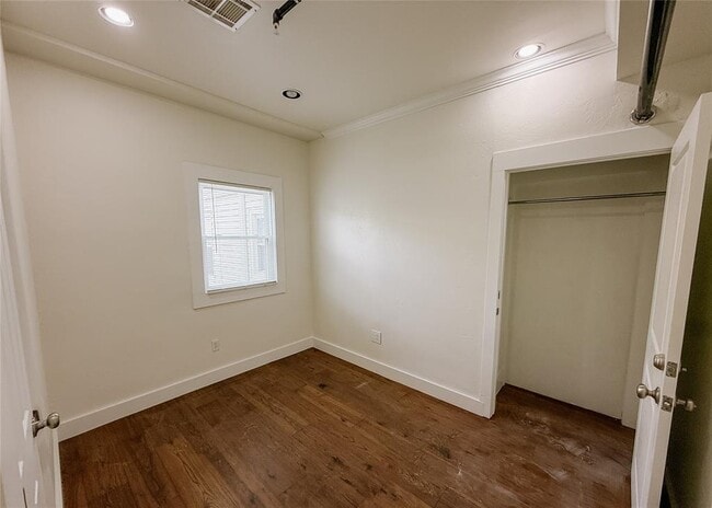 Building Photo - 1120 NW 51st St