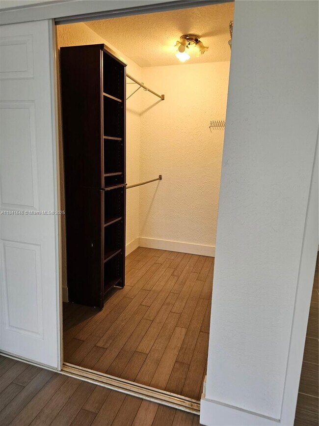 Building Photo - 2510 SW 81st Ave