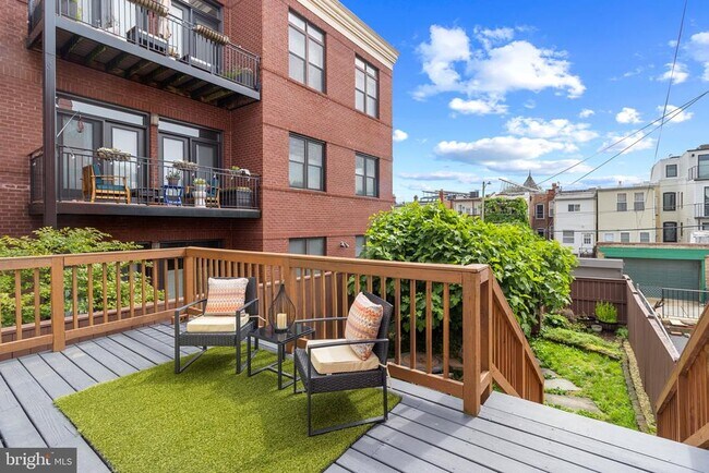 Building Photo - 3551 13th St NW