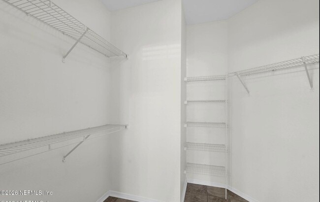 Building Photo - 13810 Sutton Park Dr N