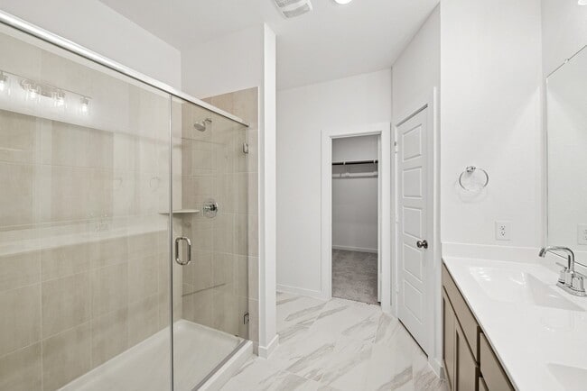 Building Photo - 5847 Sunrise Btm Ln