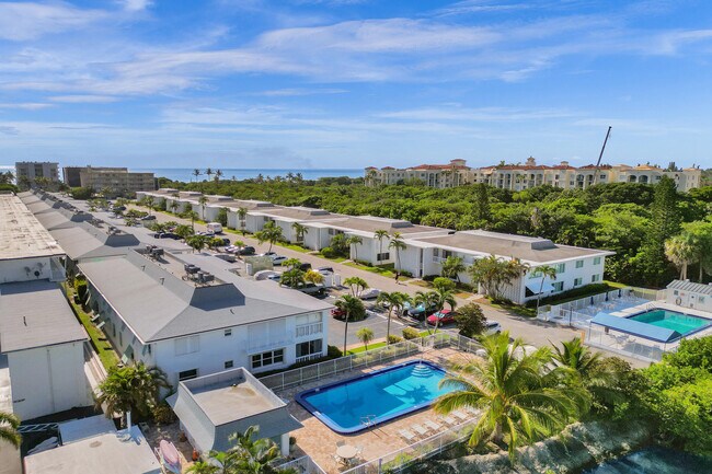 Building Photo - 4201 S Ocean Blvd
