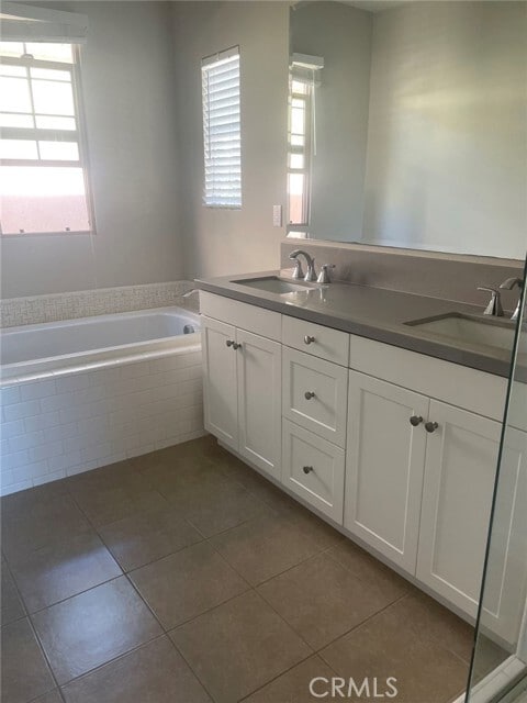 Building Photo - 121 Holly Springs